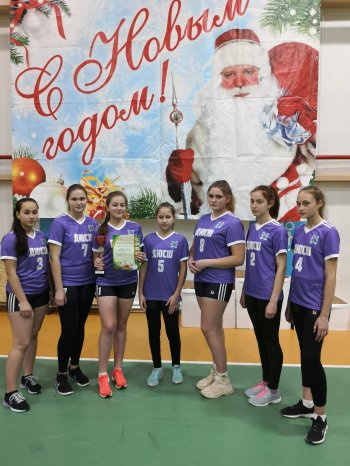 В Вадинске проходит Чемпионат по волейболу.